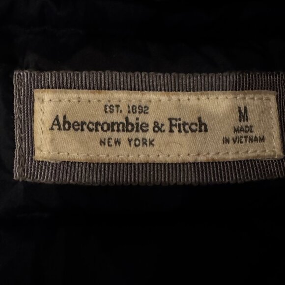 Like new Abercrombie & Fitch Navy Blue Puffer Coat Size Medium - Picture 4 of 11